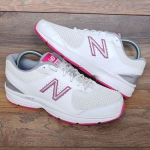 New Balance 411v2 Walking Shoes